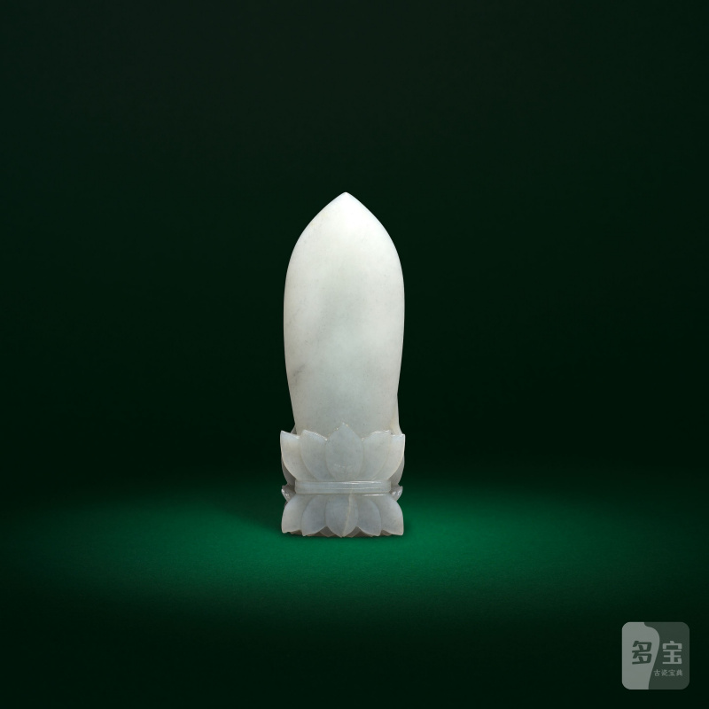 十九/二十世紀 灰玉雕釋迦摩尼佛像 | A GREY JADE FIGURE OF SHAKYAMUNI BUDDHA - 图4